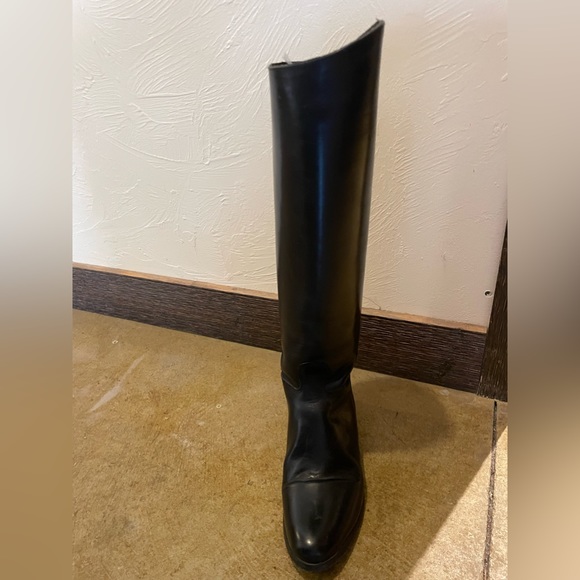 A little too small for me! - Picture 4 of 7